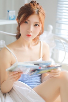 别黑了，我和妖后真是假结婚