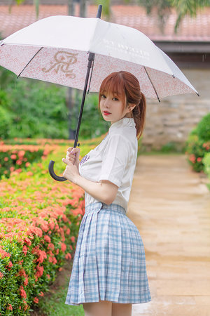 她们都是我同学