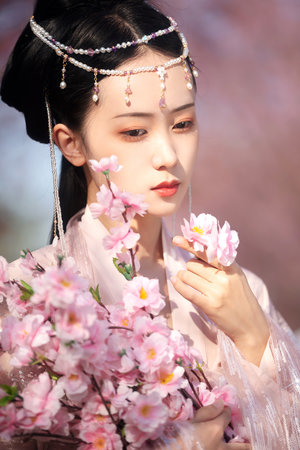 不正经的咸鱼翻身记