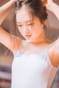 开局十个亿钱随便花