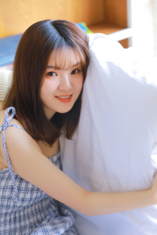 竹竿河边人家